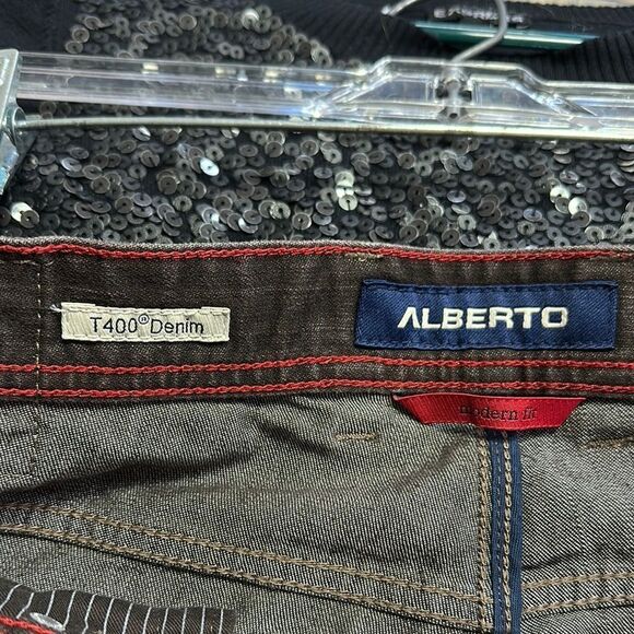 Men's Brown Jeans - Picture 3 of 9